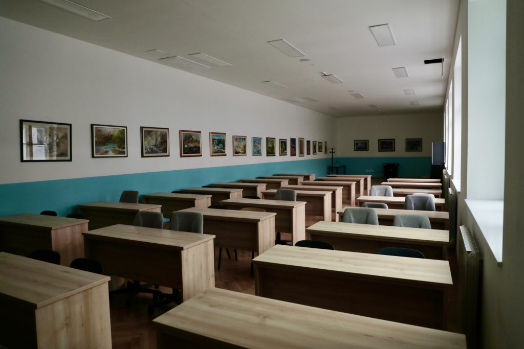 Učionica Gimnazije u Sisku