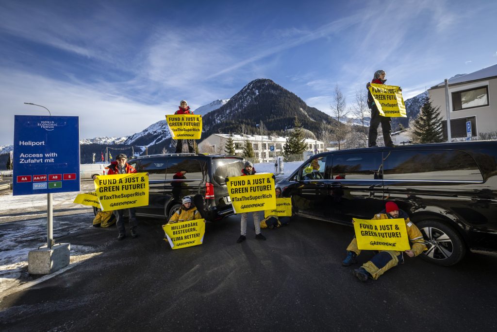 Klimatski aktivisti u Davosu