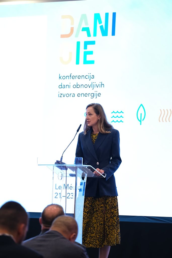 Hana Huzjak, viša gospodarska savjetnica u Europskoj komisiji. 
