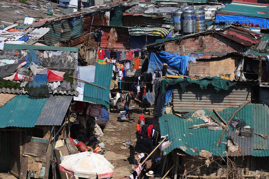 tajfun Kajiki, Vijetnam, posljedice tajfuna, krovovi naselja