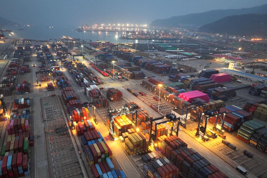 Luka u Lianyungangu, kineskoj provinciji Jiangsu 