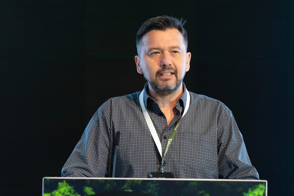 Profesor Agronomskog fakulteta u Zagrebu Neven Voća