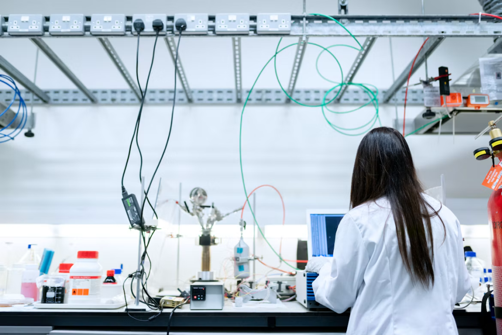 Znanstvenica u laboratoriju